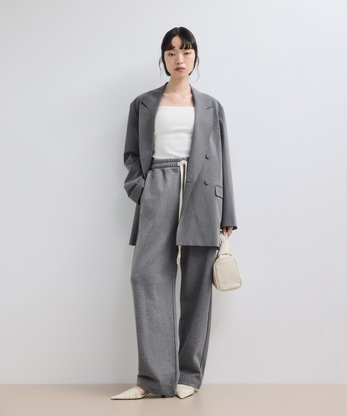 ADAM ET ROPE'(アダムエロペ)の「【WEB限定】ワイドスウェットパンツ(その他パンツ・レディース・チャコールグレー/ホワイト系その他7・34/36/38)」の5枚目の写真