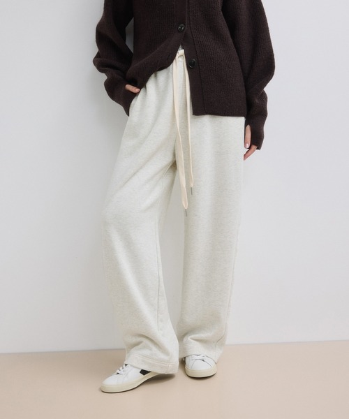 ADAM ET ROPE'(アダムエロペ)の「【WEB限定】ワイドスウェットパンツ(その他パンツ・レディース・チャコールグレー/ホワイト系その他7・34/36/38)」の8枚目の写真