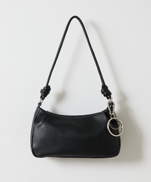 COLONY 2139（コロニートゥーワンスリーナイン）の「チャーム付ショルダーバッグ（ショルダーバッグ・レディース・シルバー/ブラック・FREE）」の4枚目の写真