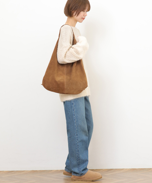 JOURNAL STANDARD relume（ジャーナルスタンダード　レリューム）の「《追加2》別注【AULENTTI/オウレンティ】スウェードトートバッグ（ショルダーバッグ・レディース・キャメル/ブラウン・FREE）」の7枚目の写真