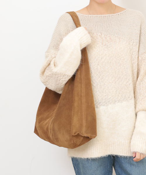 JOURNAL STANDARD relume（ジャーナルスタンダード　レリューム）の「《追加2》別注【AULENTTI/オウレンティ】スウェードトートバッグ（ショルダーバッグ・レディース・キャメル/ブラウン・FREE）」の9枚目の写真