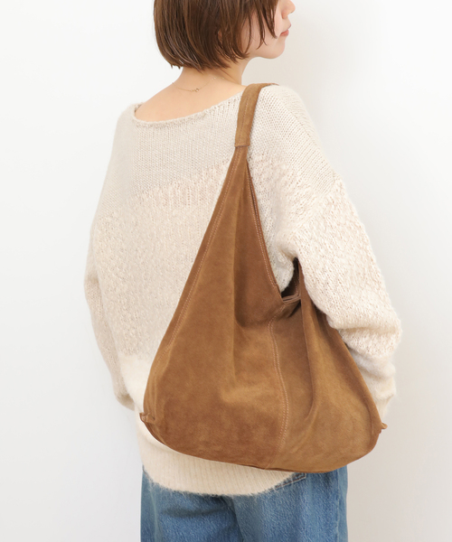 JOURNAL STANDARD relume（ジャーナルスタンダード　レリューム）の「《追加2》別注【AULENTTI/オウレンティ】スウェードトートバッグ（ショルダーバッグ・レディース・キャメル/ブラウン・FREE）」の12枚目の写真