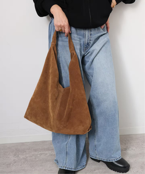 JOURNAL STANDARD relume（ジャーナルスタンダード　レリューム）の「《追加2》別注【AULENTTI/オウレンティ】スウェードトートバッグ（ショルダーバッグ・レディース・キャメル/ブラウン・FREE）」の13枚目の写真