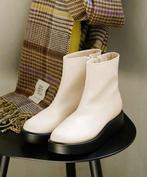 studio CLIP（スタディオクリップ）の「【消臭・抗菌防臭・クッションインソール】軽らく柔らかブーツ（ブーツ・レディース・ダークブラウン/ブラック/アイボリー・MEDIUM/LARGE）」の3枚目の写真