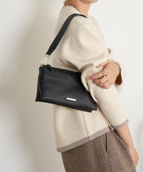 Jena espace merveilleux（ジェナ　エスパスメルヴェイユ）の「プレート付本革ミニバッグ（トートバッグ・レディース・ベージュ/ブラック・FREE）」の5枚目の写真