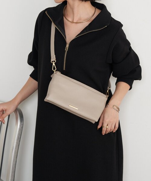 Jena espace merveilleux（ジェナ　エスパスメルヴェイユ）の「プレート付本革ミニバッグ（トートバッグ・レディース・ベージュ/ブラック・FREE）」の21枚目の写真