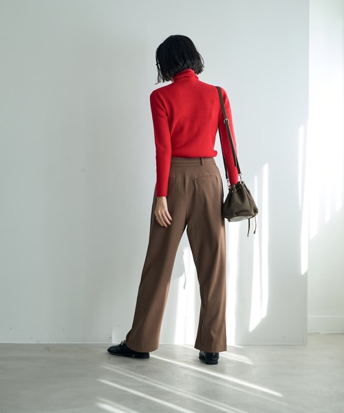 STYLE DELI(スタイルデリ)の「カシミヤ混リブタートルニットトップス(ニット/セーター・レディース・アイボリー/ブラック/ベージュ・MEDIUM)」の13枚目の写真