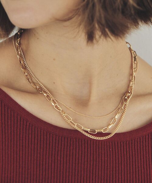 YECCA VECCA（イェッカヴェッカ）の「3連チェーンMIXネックレス（ネックレス・レディース・その他6/ゴールド・FREE）」の4枚目の写真