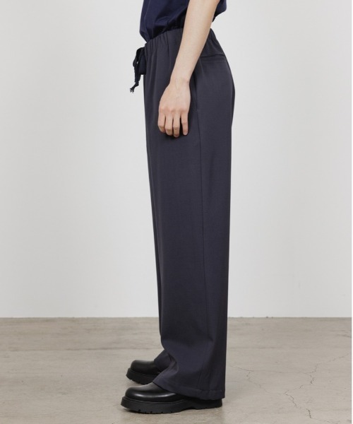 marka(マーカ)の「WIDE CYLINDER FIT EASY PANTS(スラックス・メンズ・ブラック/グレー・1/2)」の7枚目の写真