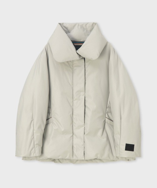 Paul Smith（ポールスミス）の「ウィメンズ ラウンド ショートダウン / 255050 364C（ダウンジャケット/コート・レディース・ブラック/グレイッシュベージュ・40/38）」の2枚目の写真