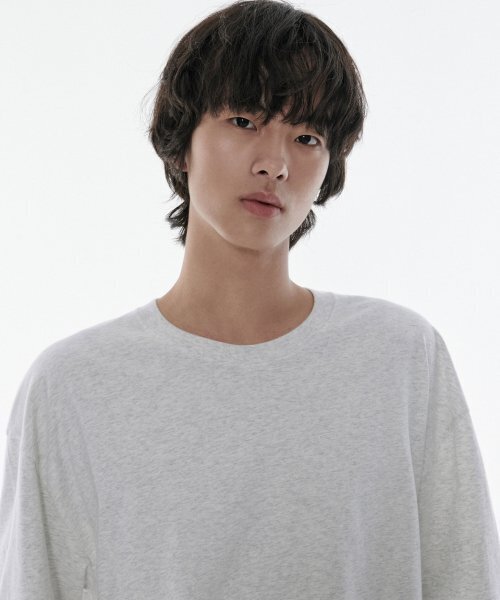 MUSINSA STANDARD（ムシンサスタンダード）の「[クールタンダード] オーバーサイズクルーネックTシャツ [メランジライトグレー]（Tシャツ/カットソー・メンズ・その他・SMALL/MEDIUM/LARGE/X-LARGE/XX-LARGE/XXX-LARGE）」の2枚目の写真