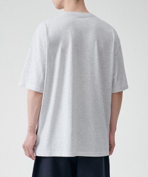 MUSINSA STANDARD（ムシンサスタンダード）の「[クールタンダード] オーバーサイズクルーネックTシャツ [メランジライトグレー]（Tシャツ/カットソー・メンズ・その他・SMALL/MEDIUM/LARGE/X-LARGE/XX-LARGE/XXX-LARGE）」の6枚目の写真