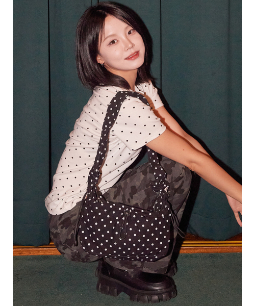 THE GREEN LAB（ザグリーンラボ）の「スクランチゴムドットバッグ[ブラック]（ショルダーバッグ・レディース・その他・ONE SIZE）」の2枚目の写真