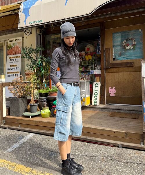 ACSHI(アクシ)の「バーニングウォッシュバミューダストリートカーゴオーバーフィット7部デニムパンツユニセックス(ヨンチョンティーン)(その他パンツ・レディース・その他・SMALL/MEDIUM/LARGE/X-LARGE/XX-LARGE/X-SMALL)」の6枚目の写真