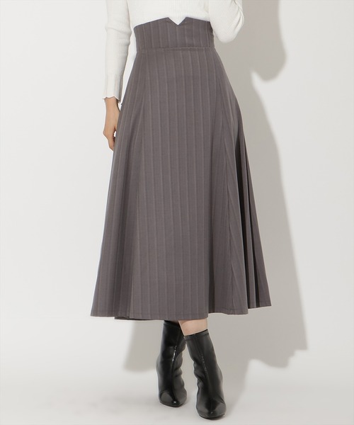 AND COUTURE(アンドクチュール)の「ビッグリボンフレアスカート(スカート・レディース・グレー/ブラック・SMALL/MEDIUM)」の3枚目の写真