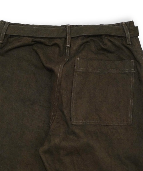 yoko sakamoto（ヨーコサカモト）の「【YOKO SAKAMOTO】 BELTED TROUSERS（デニムパンツ・メンズ・ダークブラウン・SMALL/MEDIUM）」の5枚目の写真