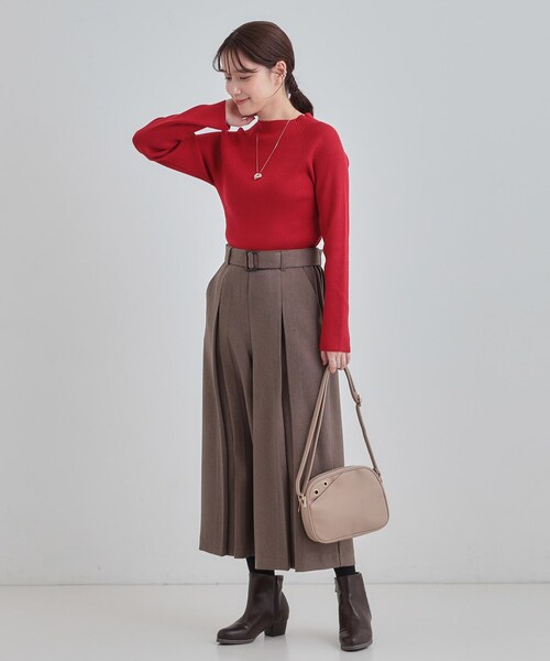 SHOO・LA・RUE（シューラルー）の「【絶妙なゆるピタ/洗濯機可】ちくちくしにくい リブハイネックやわらかニット（ニット/セーター・レディース・イエロー系その他/レッド系/サックスブルー/チャコールグレー・01/02/03/04）」の16枚目の写真