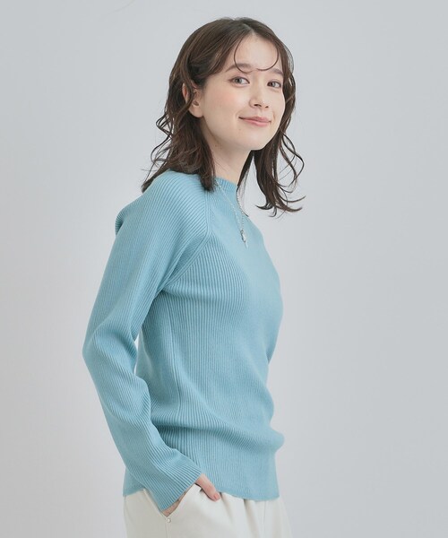 SHOO・LA・RUE（シューラルー）の「【絶妙なゆるピタ/洗濯機可】ちくちくしにくい リブハイネックやわらかニット（ニット/セーター・レディース・イエロー系その他/レッド系/サックスブルー/チャコールグレー・01/02/03/04）」の19枚目の写真