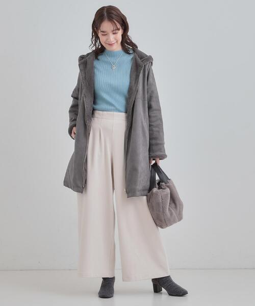 SHOO・LA・RUE（シューラルー）の「【絶妙なゆるピタ/洗濯機可】ちくちくしにくい リブハイネックやわらかニット（ニット/セーター・レディース・イエロー系その他/レッド系/サックスブルー/チャコールグレー・01/02/03/04）」の21枚目の写真