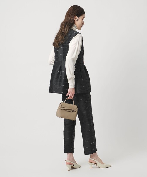 UNITED ARROWS（ユナイテッドアローズ）の「リボン カットジャガード ベスト（ベスト・レディース・ネイビー/ブラック・FREE）」の8枚目の写真