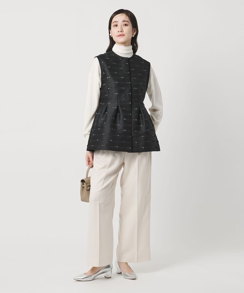 UNITED ARROWS（ユナイテッドアローズ）の「リボン カットジャガード ベスト（ベスト・レディース・ネイビー/ブラック・FREE）」の10枚目の写真