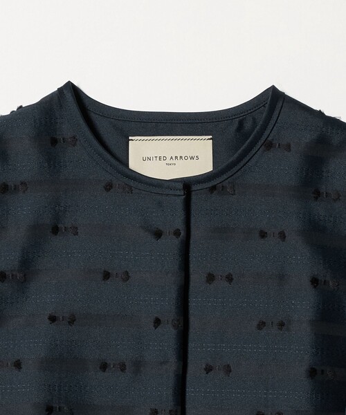 UNITED ARROWS（ユナイテッドアローズ）の「リボン カットジャガード ベスト（ベスト・レディース・ネイビー/ブラック・FREE）」の16枚目の写真