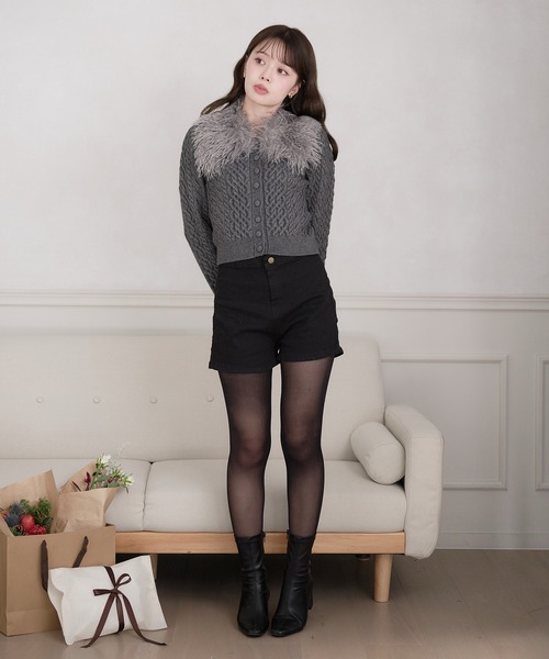 fupel（フぺル）の「poodle fur collar cable knit tops / プードルファーカラーケーブルトップス（カーディガン/ボレロ・レディース・アイボリー/グレー・FREE）」の11枚目の写真