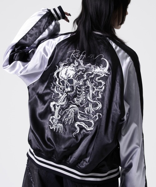REFLEM(レフレム)の「『REFLEM/レフレム』スカル刺繍スカジャン(スカジャン・レディース・ブラック/ブラック×ホワイト・FREE)」の2枚目の写真
