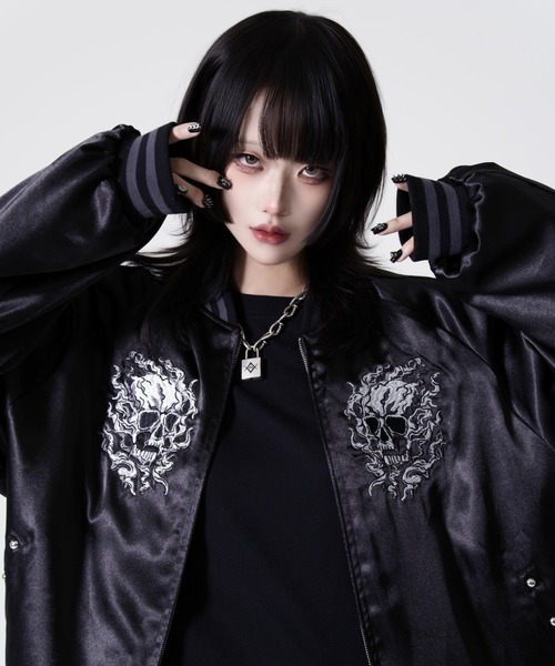 REFLEM(レフレム)の「『REFLEM/レフレム』スカル刺繍スカジャン(スカジャン・レディース・ブラック/ブラック×ホワイト・FREE)」の9枚目の写真