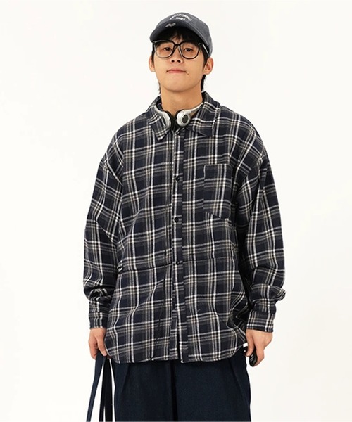 AsheKsha（アシクシャ）の「カップルシャツ - ゆったりとしたチェック柄ポロカラーシャツ（シャツ/ブラウス・レディース・ネイビー/ブラウン・M/L）」の15枚目の写真