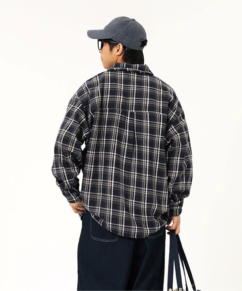 AsheKsha（アシクシャ）の「カップルシャツ - ゆったりとしたチェック柄ポロカラーシャツ（シャツ/ブラウス・レディース・ネイビー/ブラウン・M/L）」の16枚目の写真
