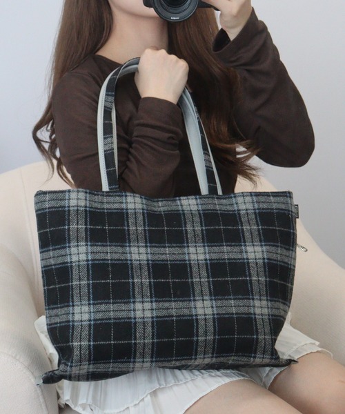 ROOTOTE(ルートート)の「ROOTOTE ドット&チェックフェルトトート(トートバッグ・メンズ・ブラック系その他/レッド系その他・FREE)」の1枚目の写真
