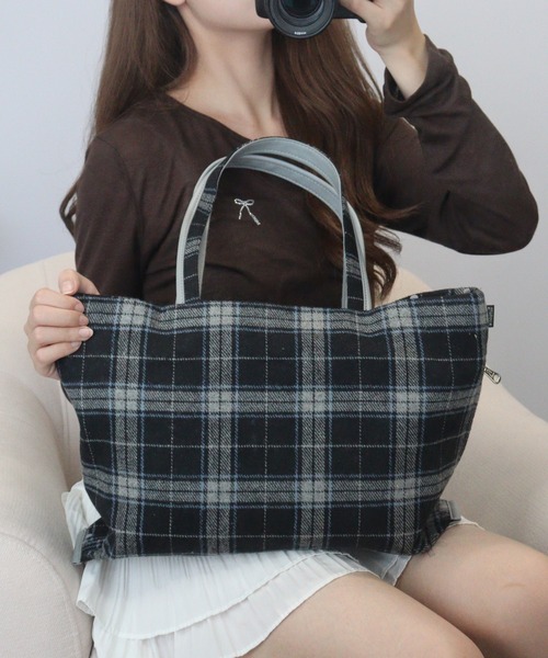 ROOTOTE(ルートート)の「ROOTOTE ドット&チェックフェルトトート(トートバッグ・メンズ・ブラック系その他/レッド系その他・FREE)」の5枚目の写真
