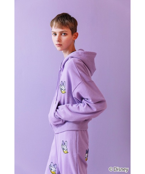 Disney / EMBROIDERY ZIP HOODIE（パーカー）｜WCJ（ダブルシージェイ