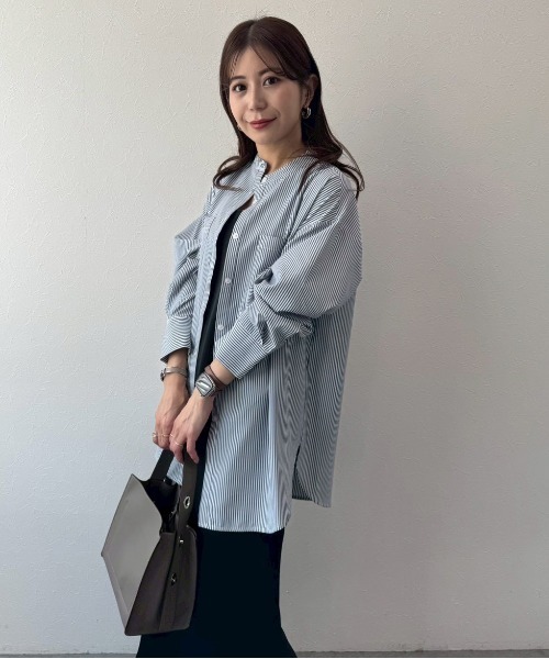 Sirin(シリン)の「【ZOZO限定】ストライプバンドカラーシャツ(シャツ/ブラウス・レディース・ベージュ/ネイビー/ピンク/グリーン・FREE)」の10枚目の写真