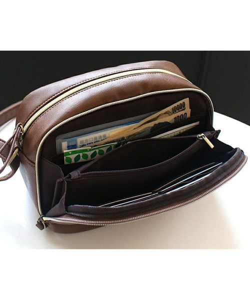 LIZDAYS(リズデイズ)の「LIZDAYS FAKE LEATHER WALLET BAG(ショルダーバッグ・レディース・グレイッシュベージュ/ブラック/キャメル・FREE)」の11枚目の写真
