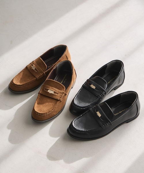 studio CLIP（スタディオクリップ）の「【CLIP BY STAFF/saito企画】コインローファー（ローファー・レディース・キャメル/ブラック・LARGE/MEDIUM）」の3枚目の写真