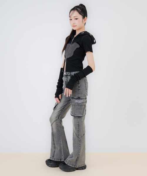 ANAP GｉRL（アナップガール）の「カーゴフレアパンツ（その他パンツ・キッズ・ブラック/ライトブルー・M/S/XS）」の13枚目の写真