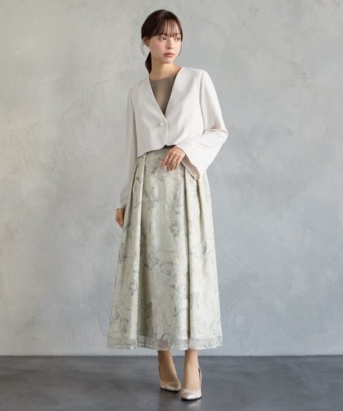 AIMER（エメ）の「2WAYボタン袖ファスナーフレアスリーブノーカラージャケット（ノーカラージャケット・レディース・ブラック/グレイッシュベージュ/ベージュ・MEDIUM）」の7枚目の写真