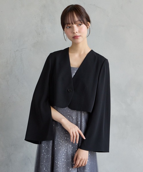 AIMER（エメ）の「2WAYボタン袖ファスナーフレアスリーブノーカラージャケット（ノーカラージャケット・レディース・ブラック/グレイッシュベージュ/ベージュ・MEDIUM）」の11枚目の写真