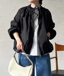 ギャザーネックブルゾン