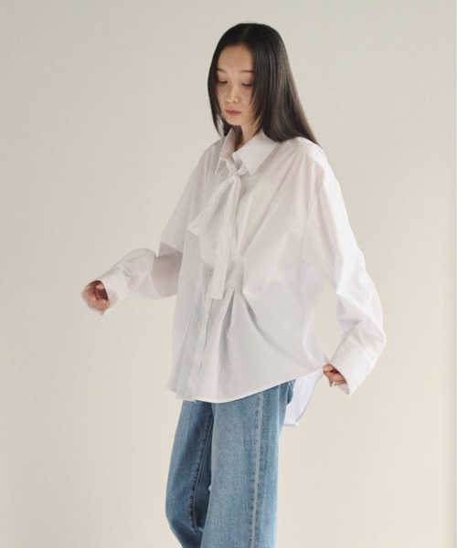 SOYEN(ソイエン)の「ボウタイウエストマークタックシャツ(シャツ/ブラウス・レディース・ホワイト/サックスブルー・F)」の13枚目の写真