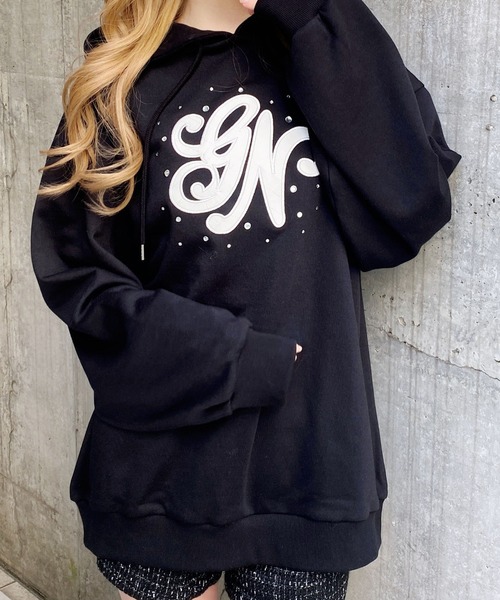 INGNI(イング)の「キルティングロゴスウェットパーカー(パーカー・レディース・ピンク系7/ブラック×ホワイト/グレー×ホワイト/ホワイト×ピンク・M)」の14枚目の写真