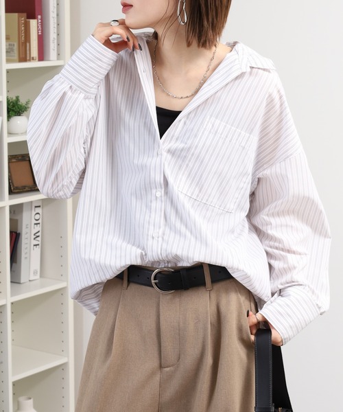atONE(アットワン)の「ロング丈ボリュームスリーブビッグシャツ(シャツ/ブラウス・レディース・ブルー系/ベージュ系その他6/ホワイト系8/サックスブルー/オフホワイト・F)」の8枚目の写真