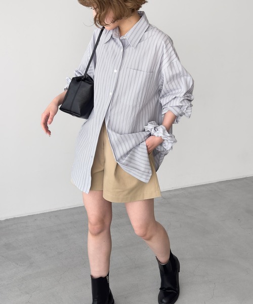 CANAL JEAN(キャナルジーン)の「OUVIR シュシュ付きストライプシャツ(シャツ/ブラウス・レディース・グレー/ブルー・ONE SIZE)」の11枚目の写真