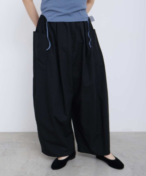 I am I in fact...(アイアムアイインファクト)の「SUSIE PANTS(その他パンツ・レディース・ホワイト/サックスブルー/ブラック・FREE)」の2枚目の写真