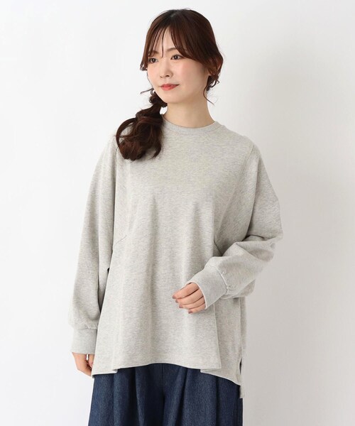 one'sterrace(ワンズテラス)の「コットンミニ 裏毛切替ワイドプルオーバー(スウェット・レディース・グレー系その他7/アイボリー系8/グレー系4/ブルー系その他7・02)」の3枚目の写真
