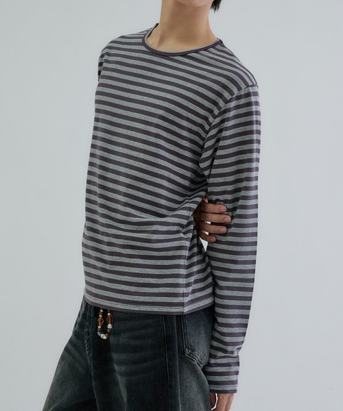 EPNK(イーピーエヌケー)の「Assorted border long sleeve tee / アソートボーダーロングスリーブtee(Tシャツ/カットソー・メンズ・ブラック/グレー/オフホワイト/ブラック系/カーキ/チャコールグレー/グレイッシュブルー/ブルー・LARGE/MEDIUM/SMALL)」の12枚目の写真