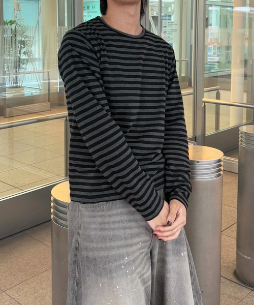 EPNK（イーピーエヌケー）の「Assorted border long sleeve tee / アソートボーダーロングスリーブtee（Tシャツ/カットソー・メンズ・ブラック/グレー/オフホワイト/ブラック系・LARGE/MEDIUM/SMALL）」の6枚目の写真