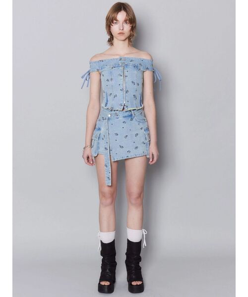 EMODA（エモダ）の「ロングベルトボックスデニムスカート（スカート・レディース・ライトブルー/インディゴブルー/ブラウン・SMALL/MEDIUM）」の5枚目の写真